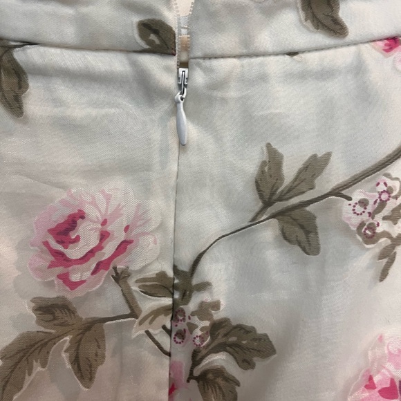 Sheer Chiffon Overlay Floral Skirt - Picture 8 of 8